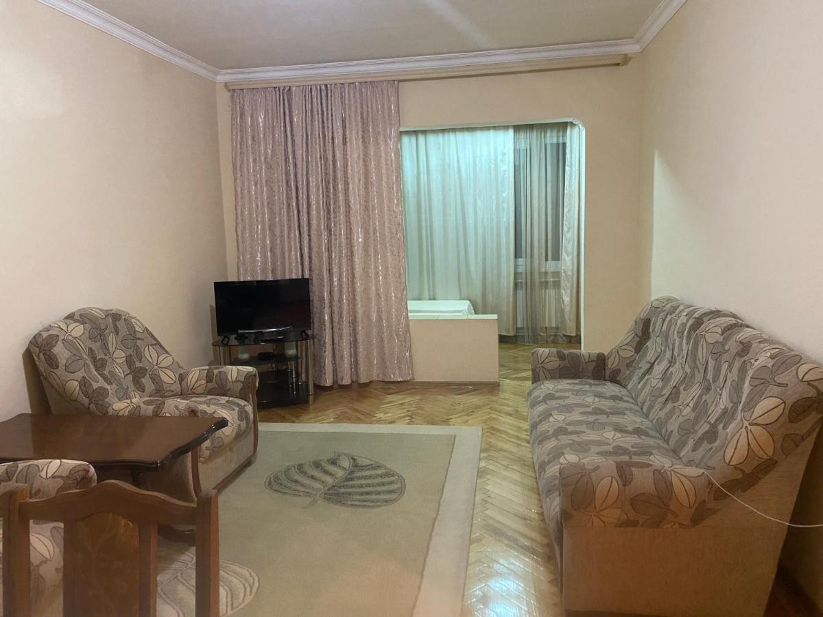 Nur Apartment In Goris Εξωτερικό φωτογραφία